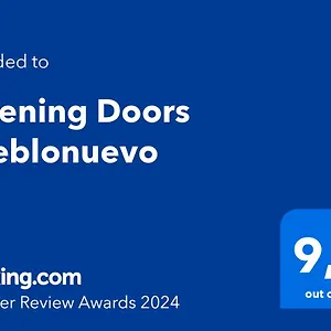 Opening Doors Pueblonuevo Appartement