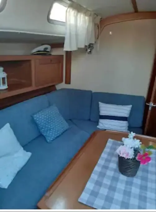 Velero Barco De Barcelona 2 Hotel